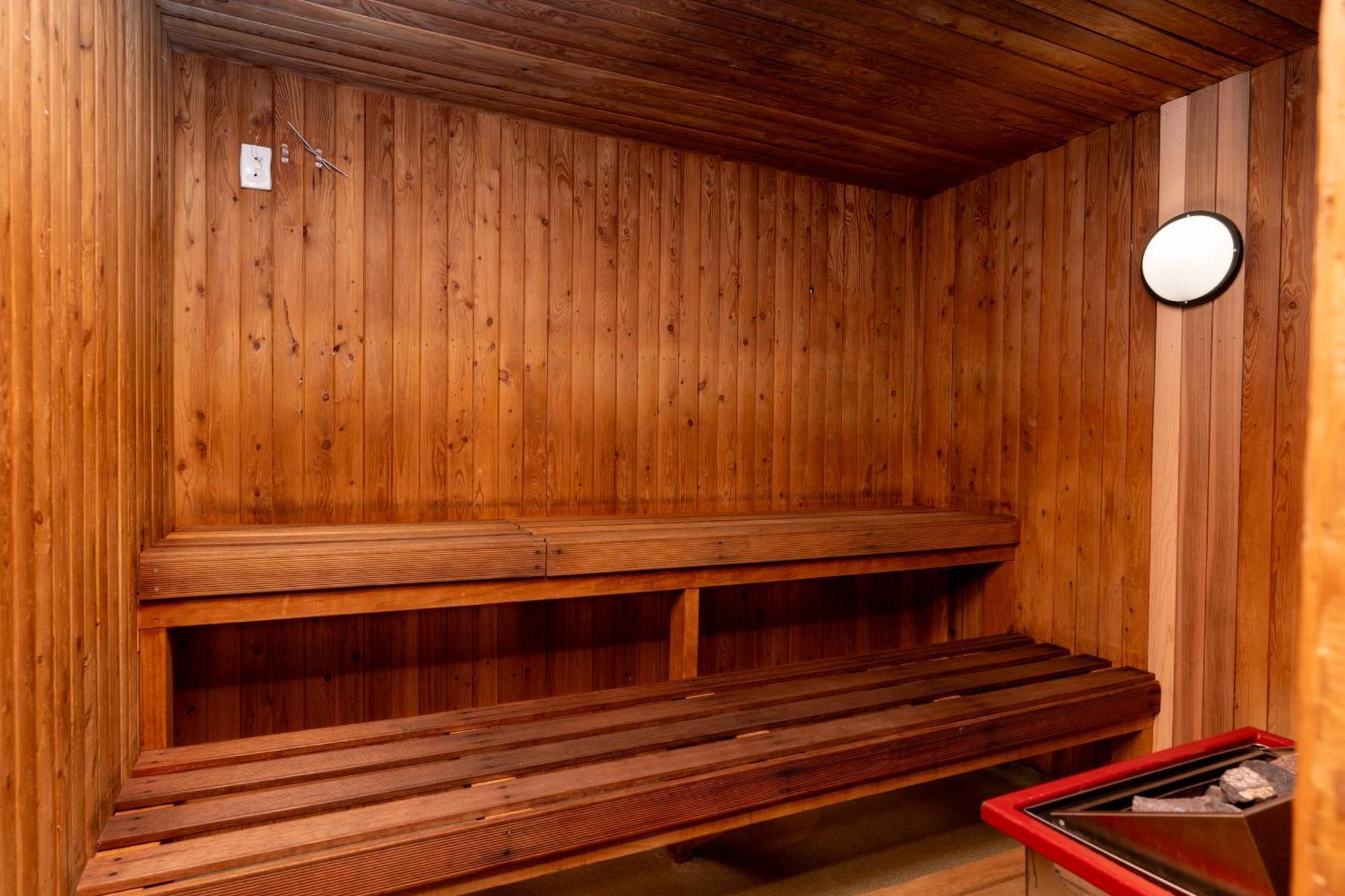 Хостел Haka House Aoraki Mt Cook Aoraki / Mount Cook Экстерьер фото
